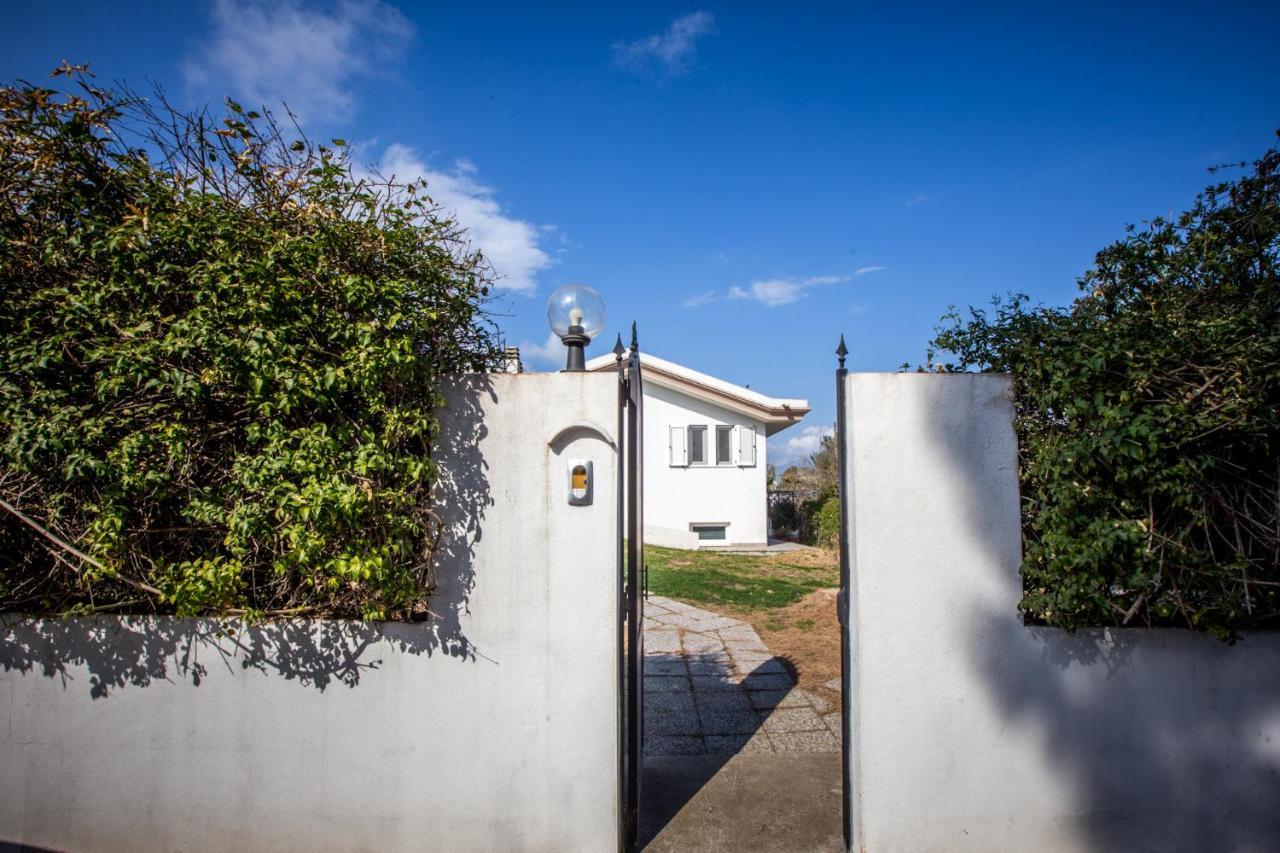 Sardinia Hostay Holiday House With Garden Sant'Isidoro Sant Isidoro  Экстерьер фото