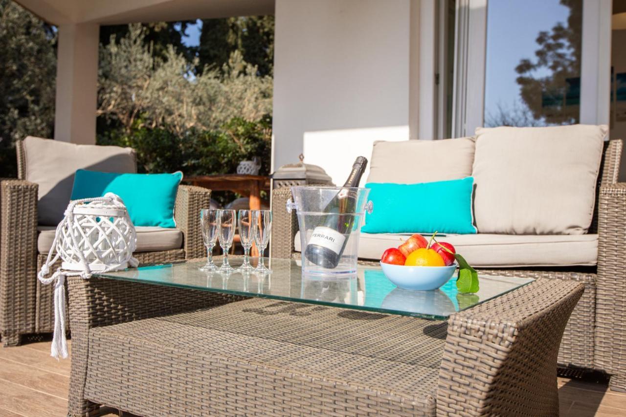 Sardinia Hostay Holiday House With Garden Sant'Isidoro Sant Isidoro  Экстерьер фото